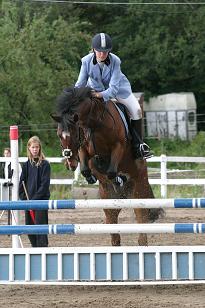 img_141_4101w.jpg