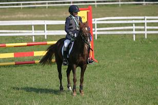 victoria_racinglady_143_4383w.jpg