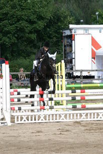 rebecca_pisazz_0804.jpg