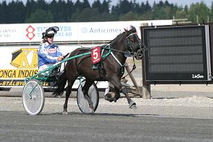 arnold_camilla_135_3544w.jpg