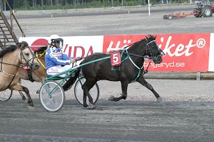 arnold_camilla_135_3565w.jpg